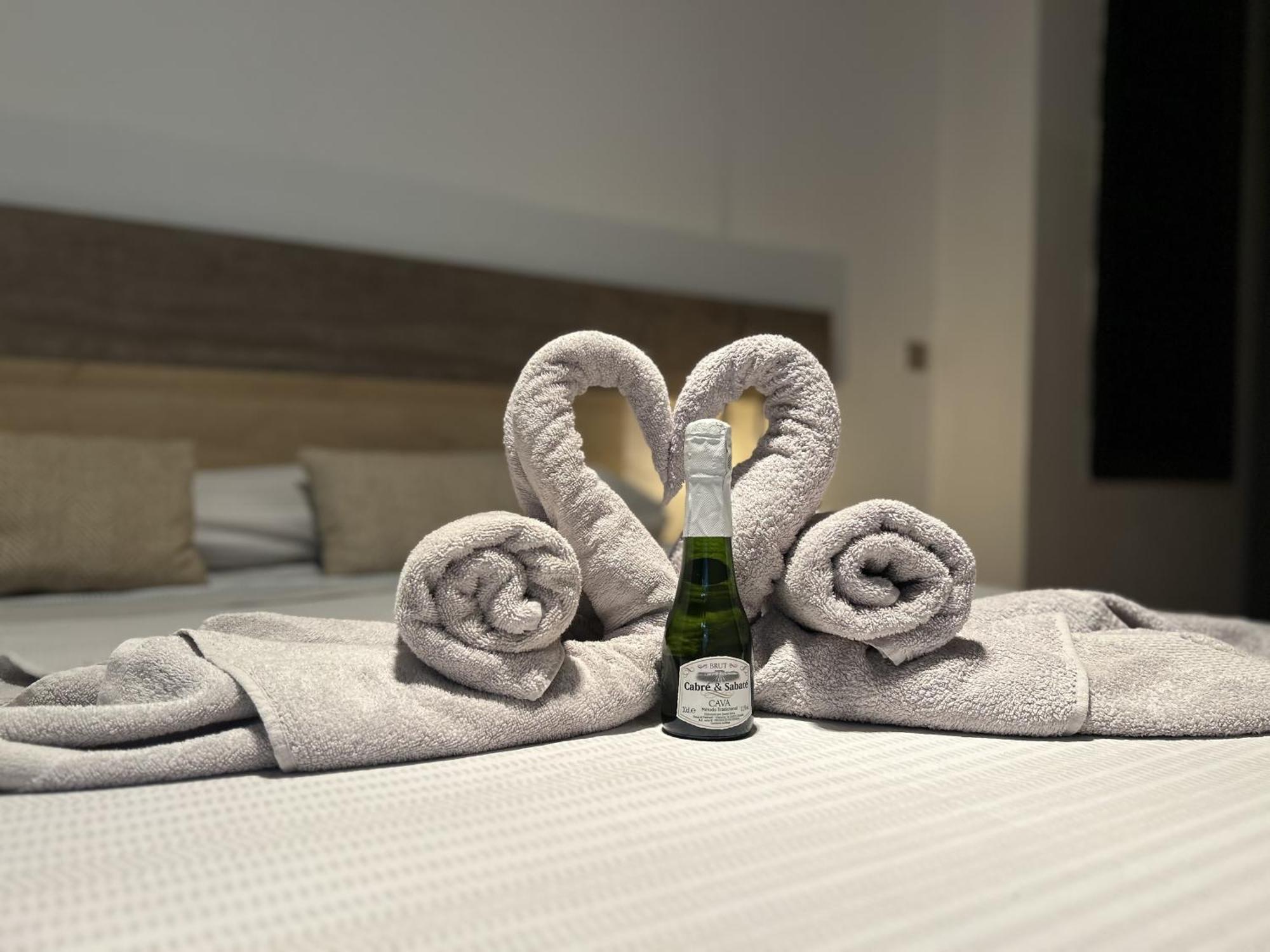 Lujo A Tu Alcance Con Spa Y Garaje Pleno Centro Huelva Extérieur photo