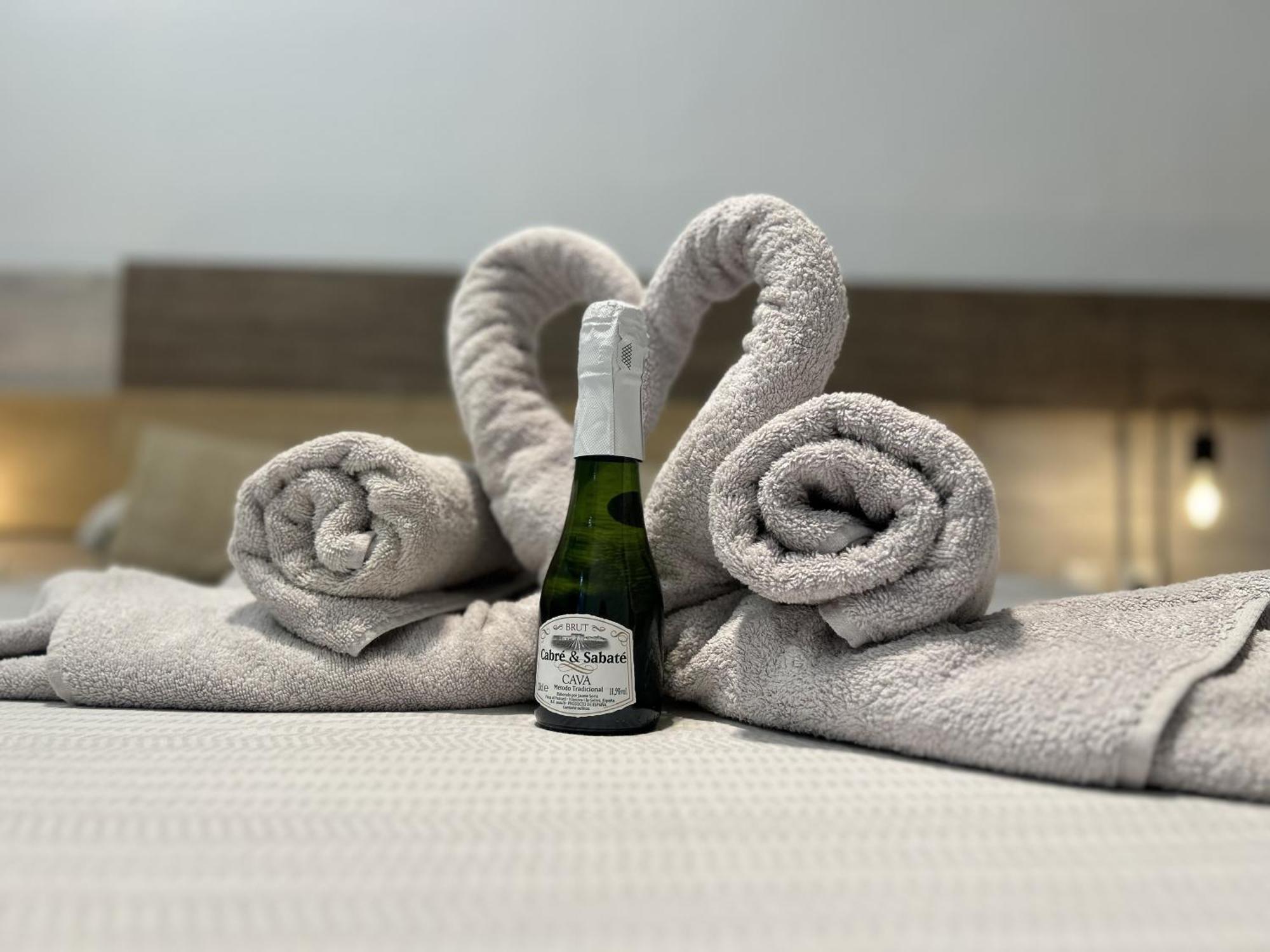 Lujo A Tu Alcance Con Spa Y Garaje Pleno Centro Huelva Extérieur photo