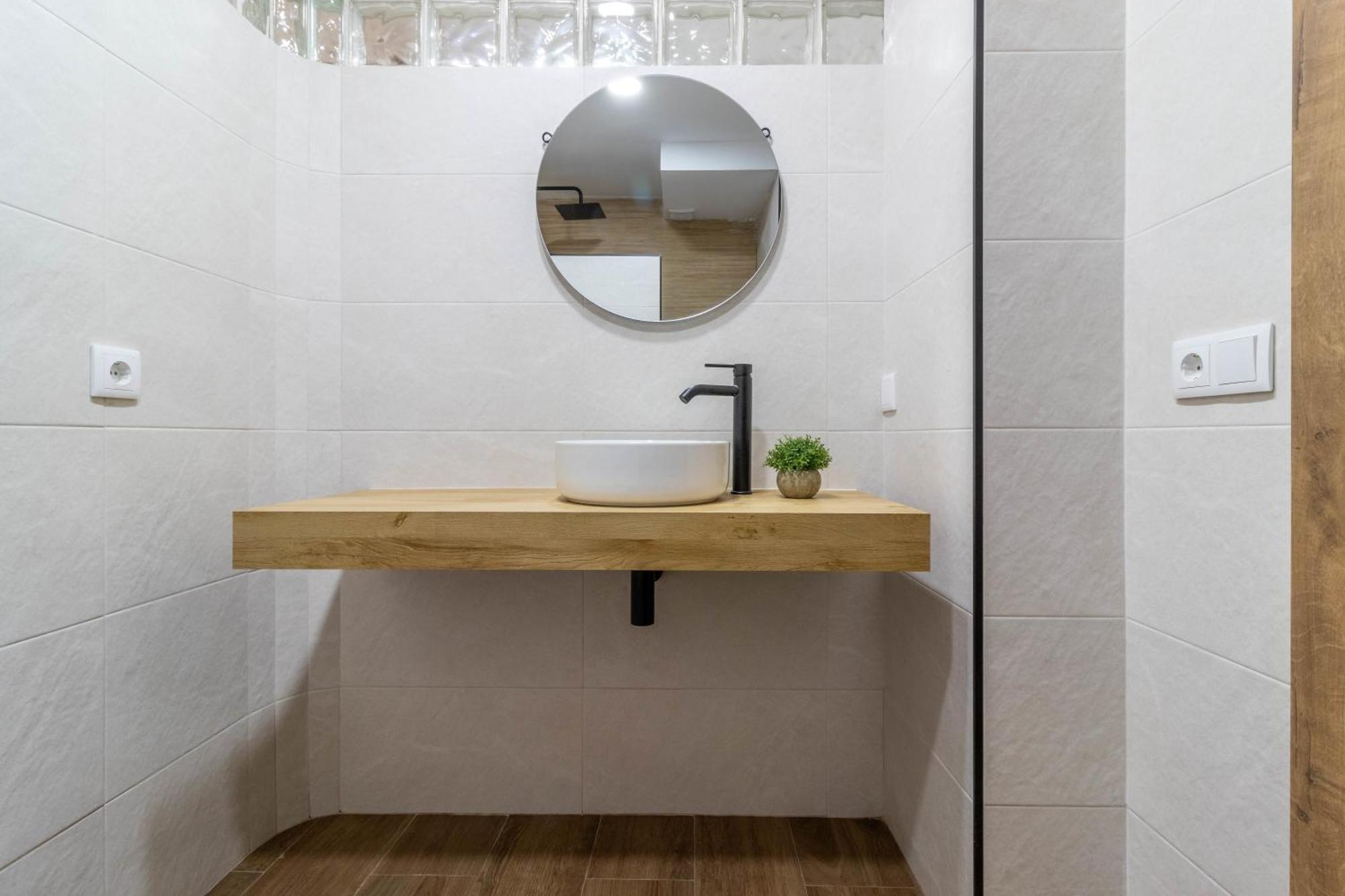 Lujo A Tu Alcance Con Spa Y Garaje Pleno Centro Huelva Extérieur photo